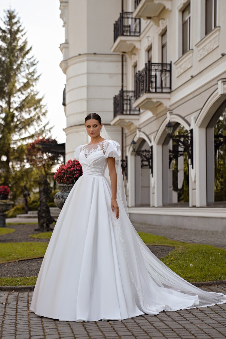 The traditional "bundle" veil made of fine Euro mesh-3